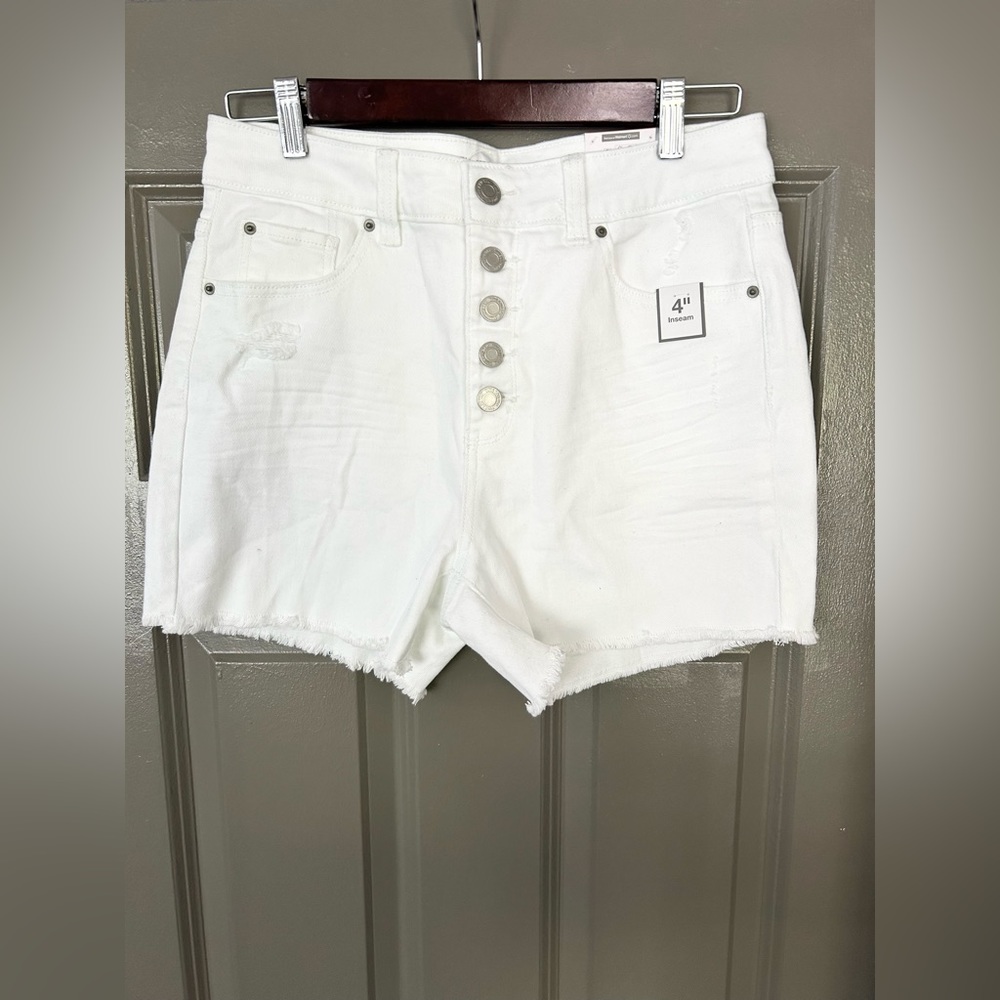 Time And Tru High Rise Shorts